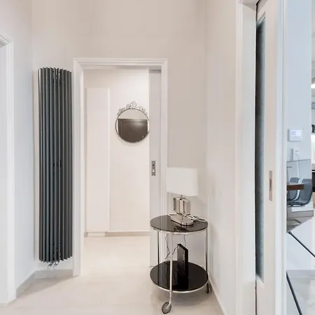 Modern 2-Bedroom Apt, 200M From The Acropolis Athens Exterior photo