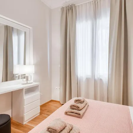 Modern 2-Bedroom Apt, 200M From The Acropolis Athens Exterior photo