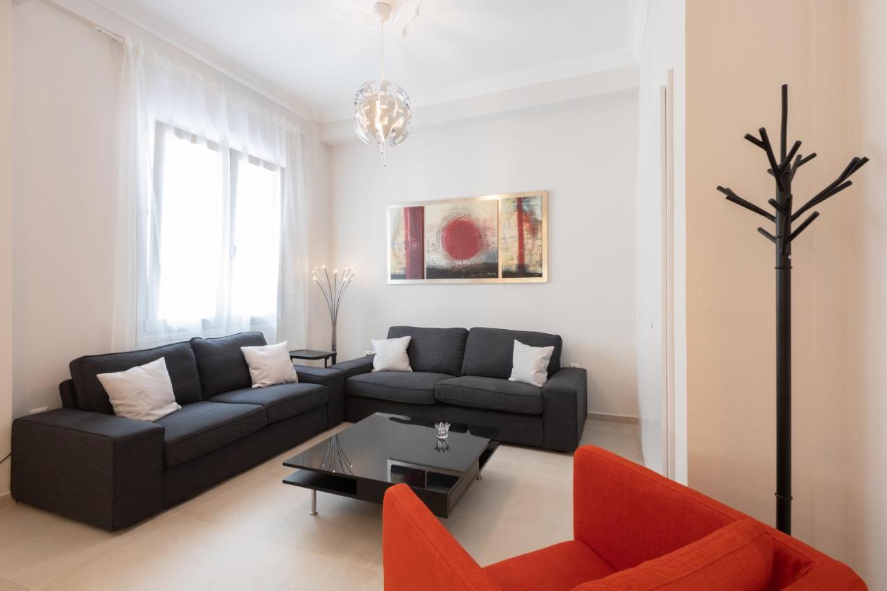 Modern 2-bedroom Apt, 200m From The Acropolis * Athens