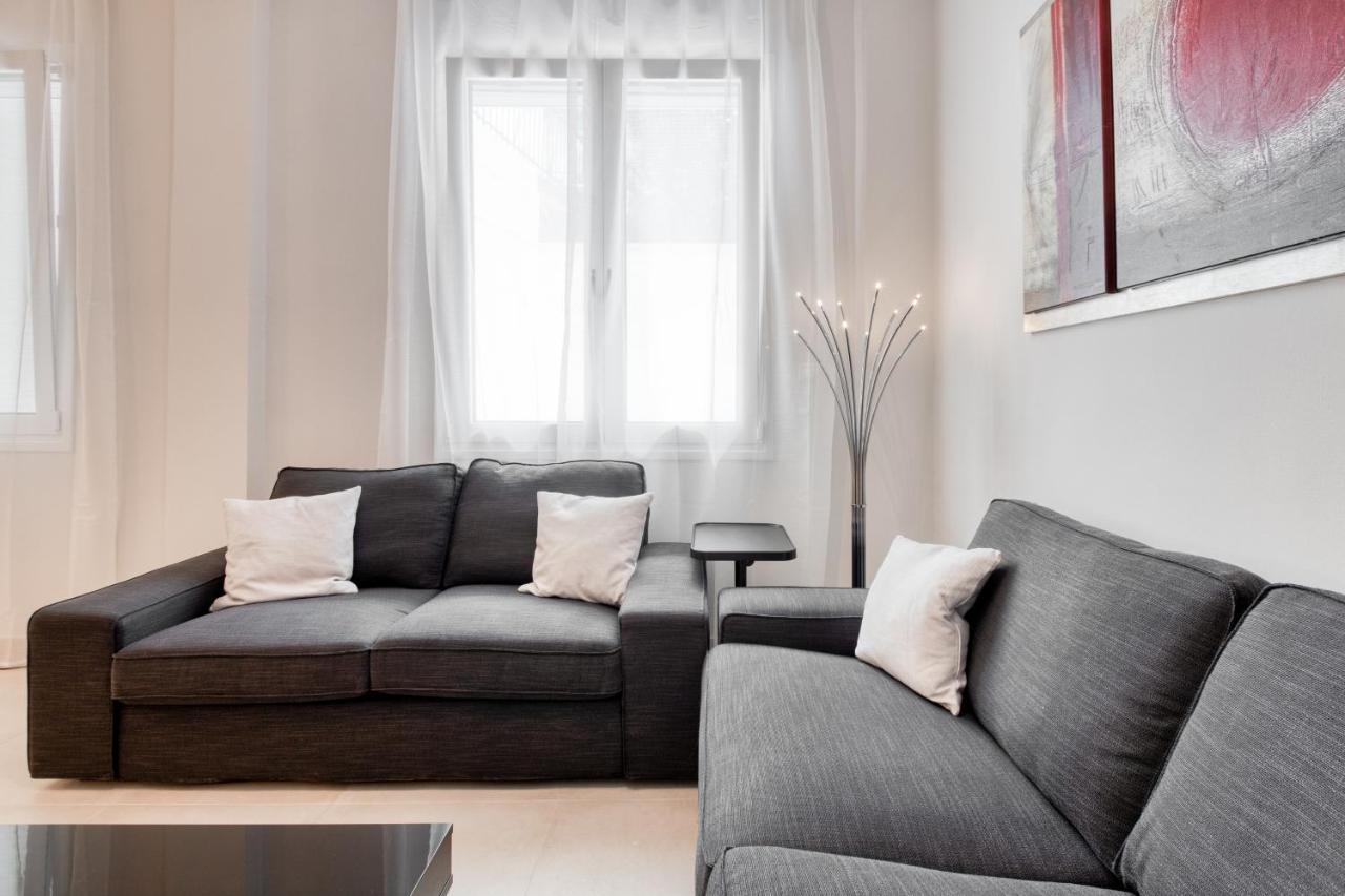 Modern 2-bedroom Apt, 200m From The Acropolis Athens